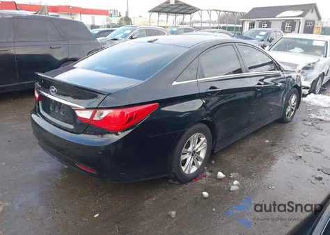 2013 Hyundai Sonata Gls z USA, uszkodzony, nr VIN 5NPEB4AC3DH572933